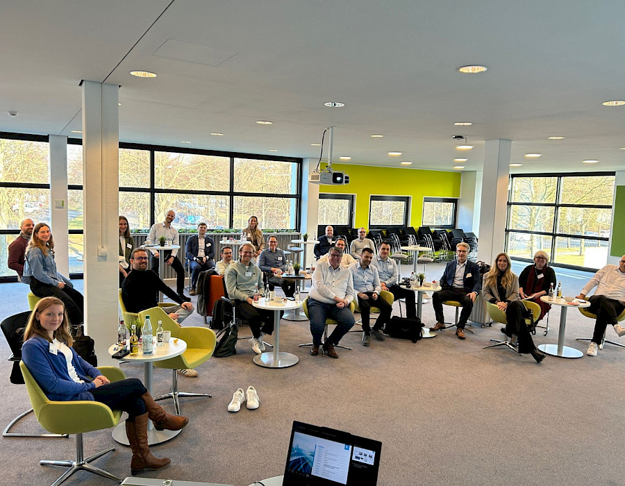 Driving Innovation: Einblicke beim Successful-Practice Besuch der HÜBNER Group!